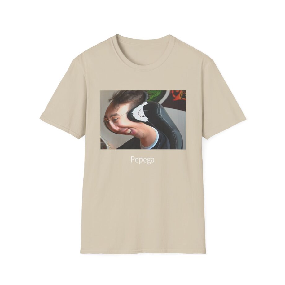 Papaplatte Pepega Unisex Softstyle T-Shirt