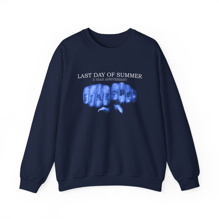 Summer Walker Knuckles Unisex Heavy Blend™ Crewneck Sweatshirt
